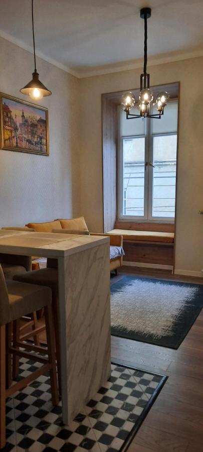 V.I.P Apartments Dominikanos Лвив Екстериор снимка