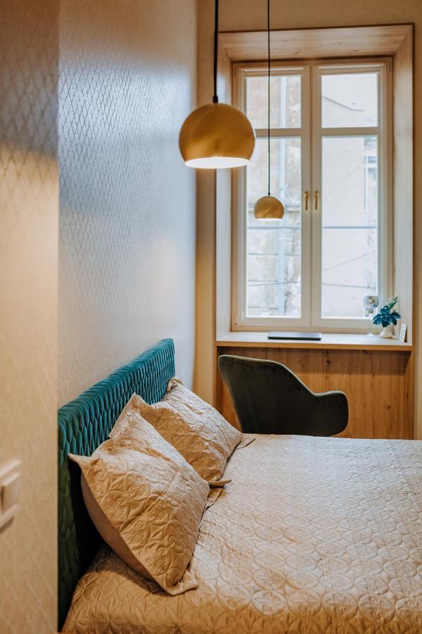 V.I.P Apartments Dominikanos Лвив Екстериор снимка