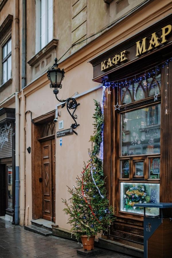 V.I.P Apartments Dominikanos Лвив Екстериор снимка